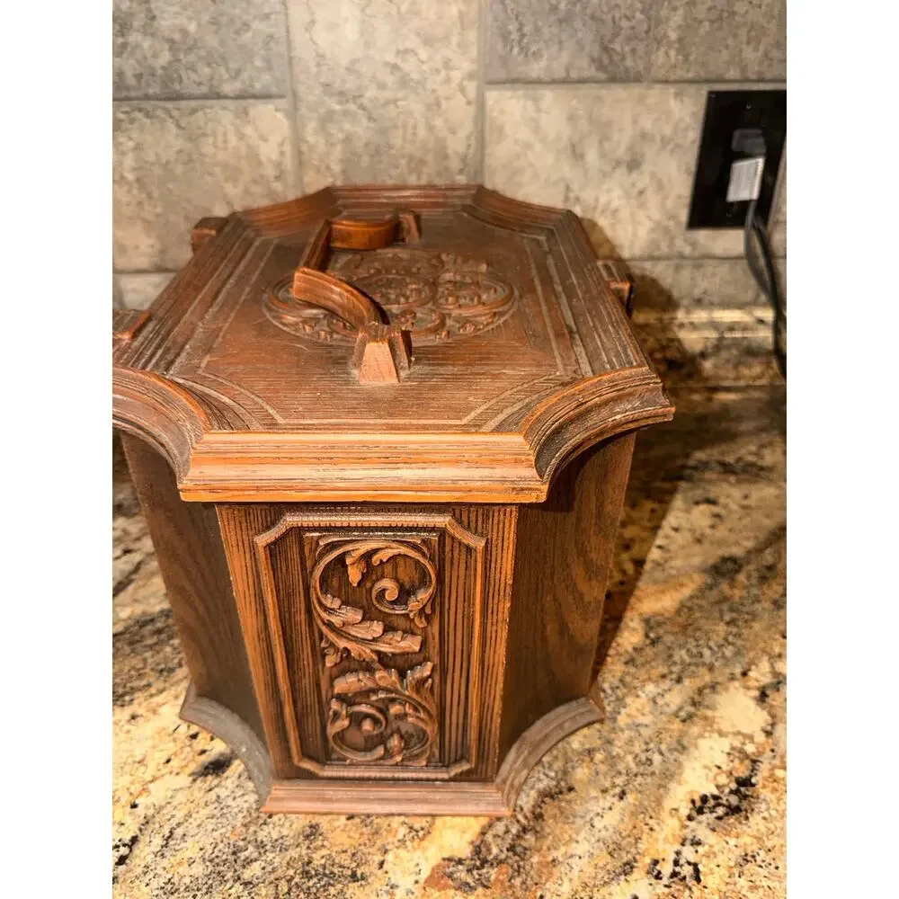 Vintage sewing basket plastic ornate faux wood